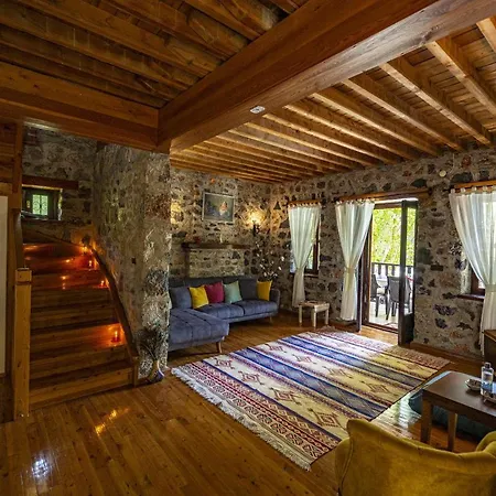 Umutsu Doga Manzarali Korunakli Balayi Villasi Villa *
