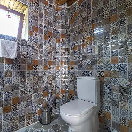 Umutsu Doga Manzarali Korunakli Balayi Villasi * Fethiye