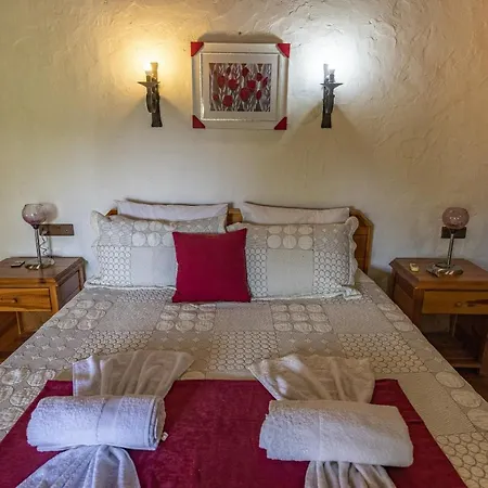 Umutsu Doga Manzarali Korunakli Balayi Villasi Villa