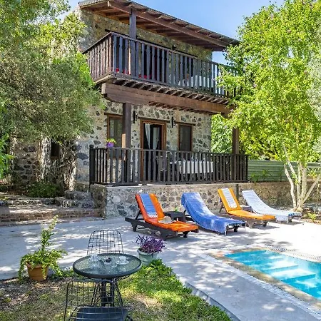Villa Umutsu Doga Manzarali Korunakli Balayi Villasi Fethiye
