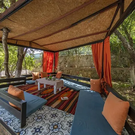 Umutsu Doğa Manzaralı Korunaklı Balayı Villası Villa Fethiye